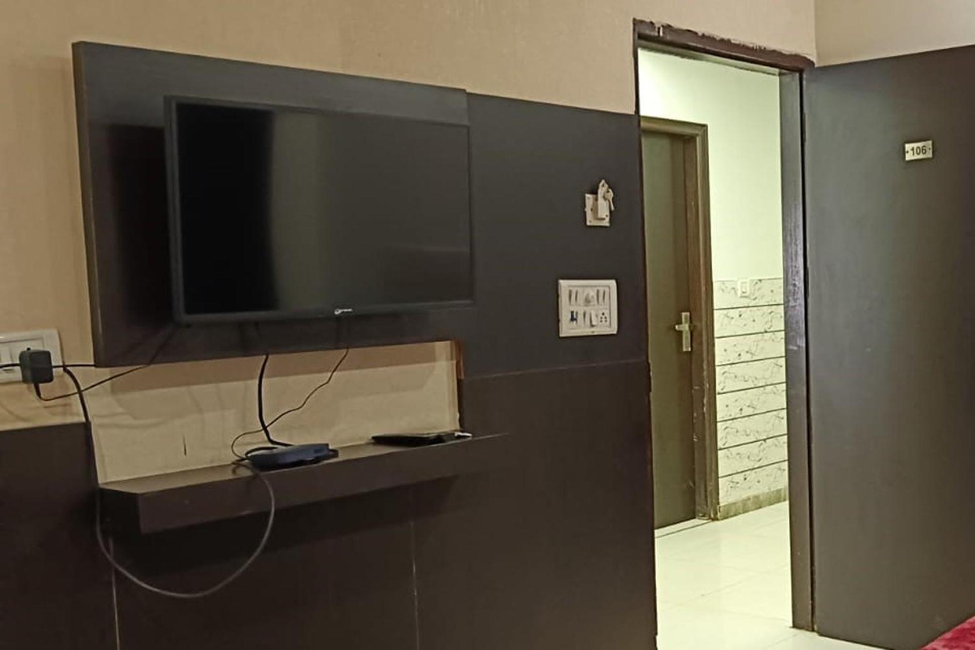 Hotel Shree Kanta Gurgaon Exterior photo