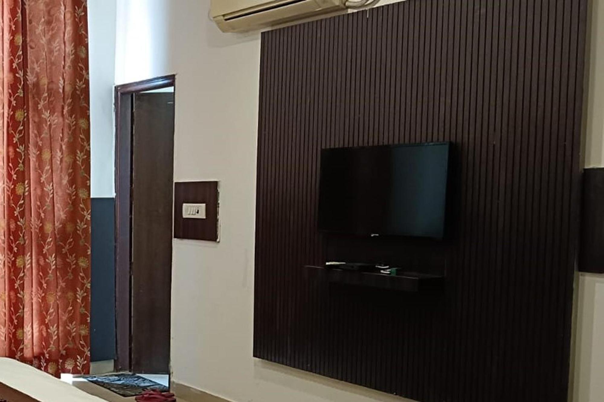 Hotel Shree Kanta Gurgaon Exterior photo